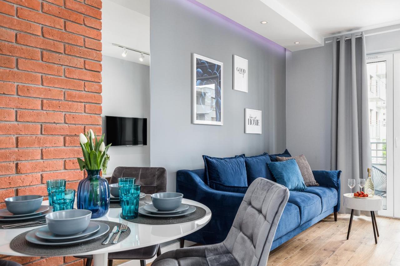 Apartment Premium New Town Private Parking Included