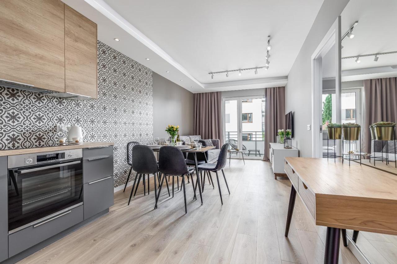 Premium New Town Private Parking Included Apartment Szczecin